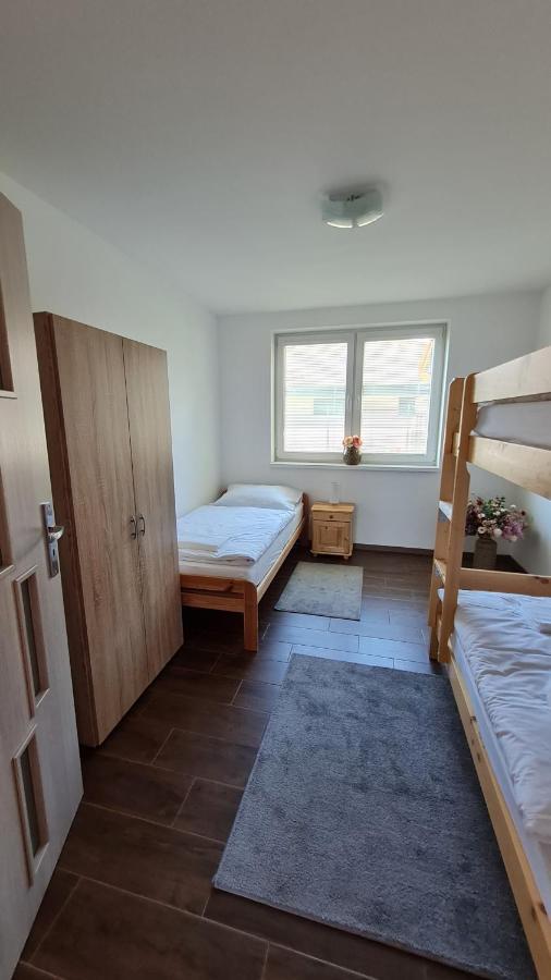 Apartamento Kajula Bešeňová Exterior foto